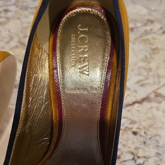 J. Crew Gold and Tan Heels with Navy Accents - Picture 9 of 12